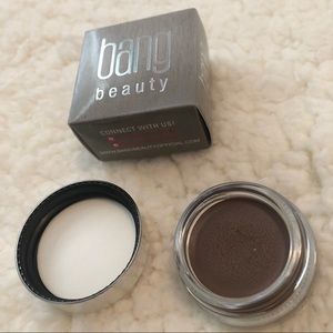 New brow/eyeliner (shade chocolate)